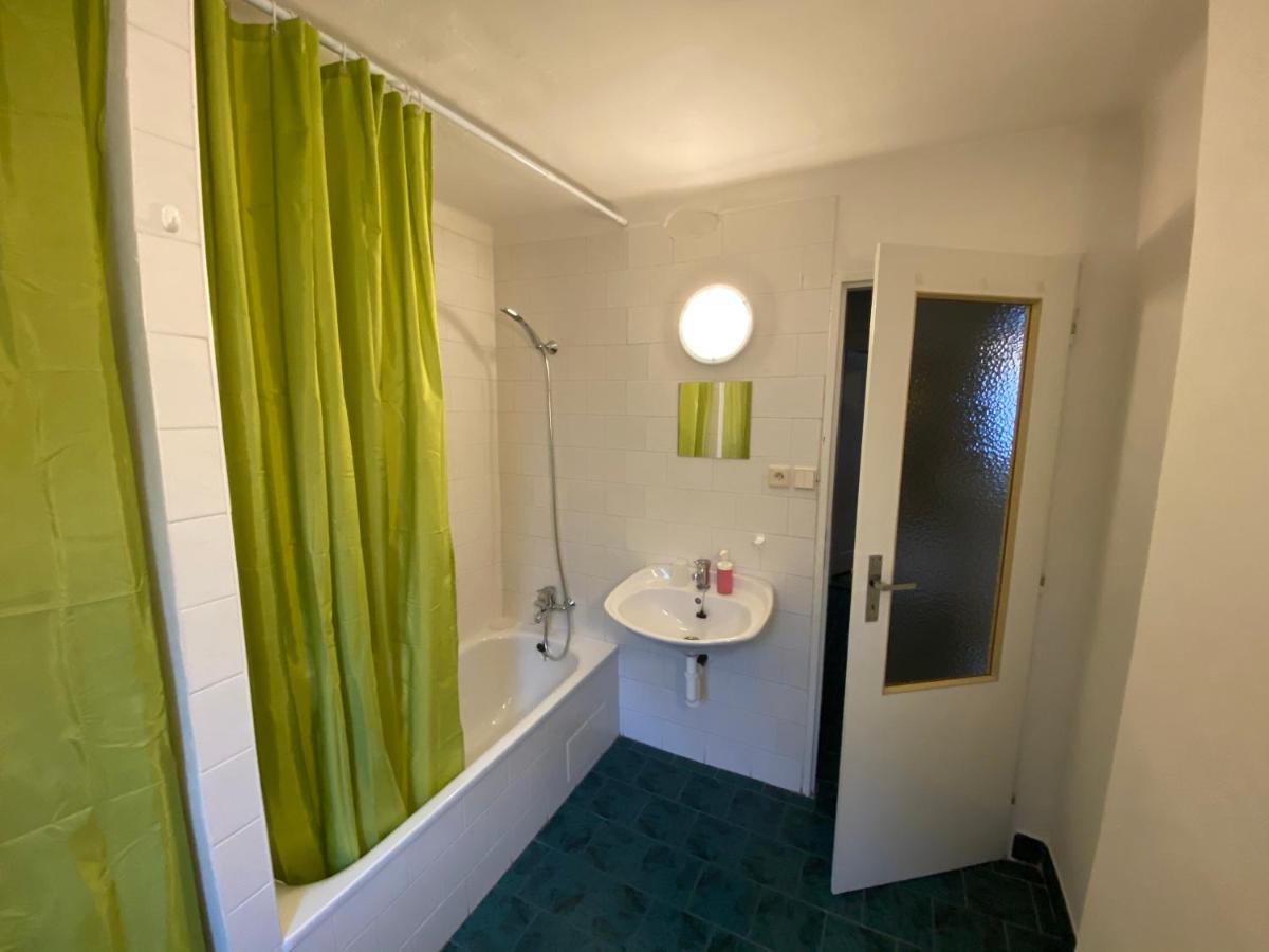 Pod Nachodskym Zamkem Apartment Ngoại thất bức ảnh