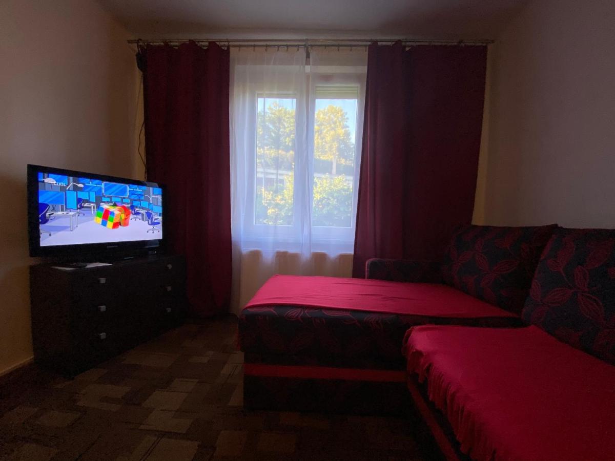 Pod Nachodskym Zamkem Apartment Ngoại thất bức ảnh