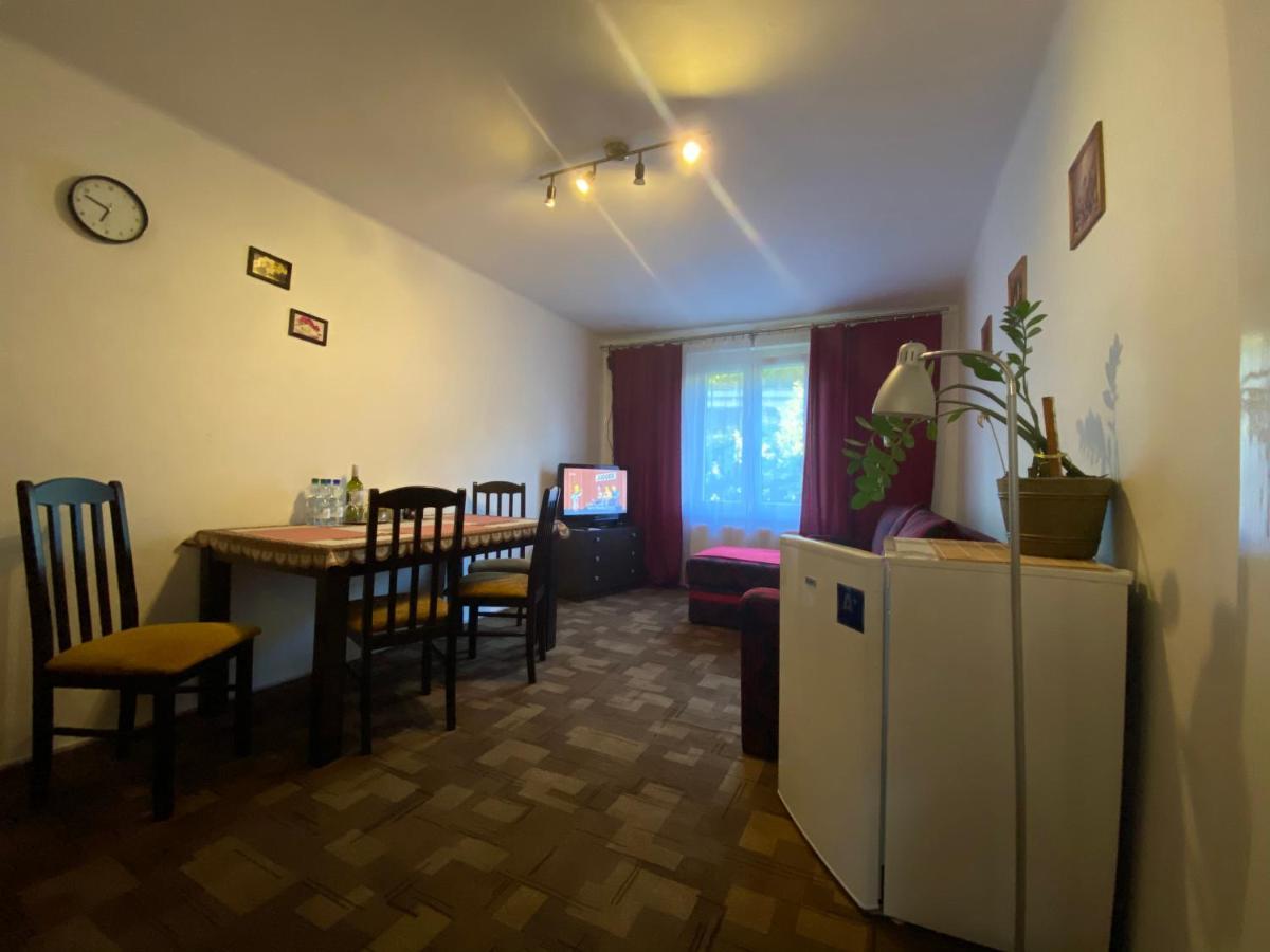 Pod Nachodskym Zamkem Apartment Ngoại thất bức ảnh