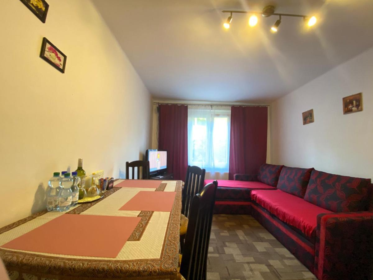 Pod Nachodskym Zamkem Apartment Ngoại thất bức ảnh